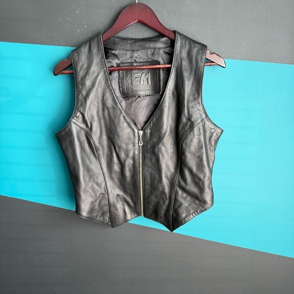 Black Tailored Genuine Leather Vest with V-Neck - Picture 1 of 10